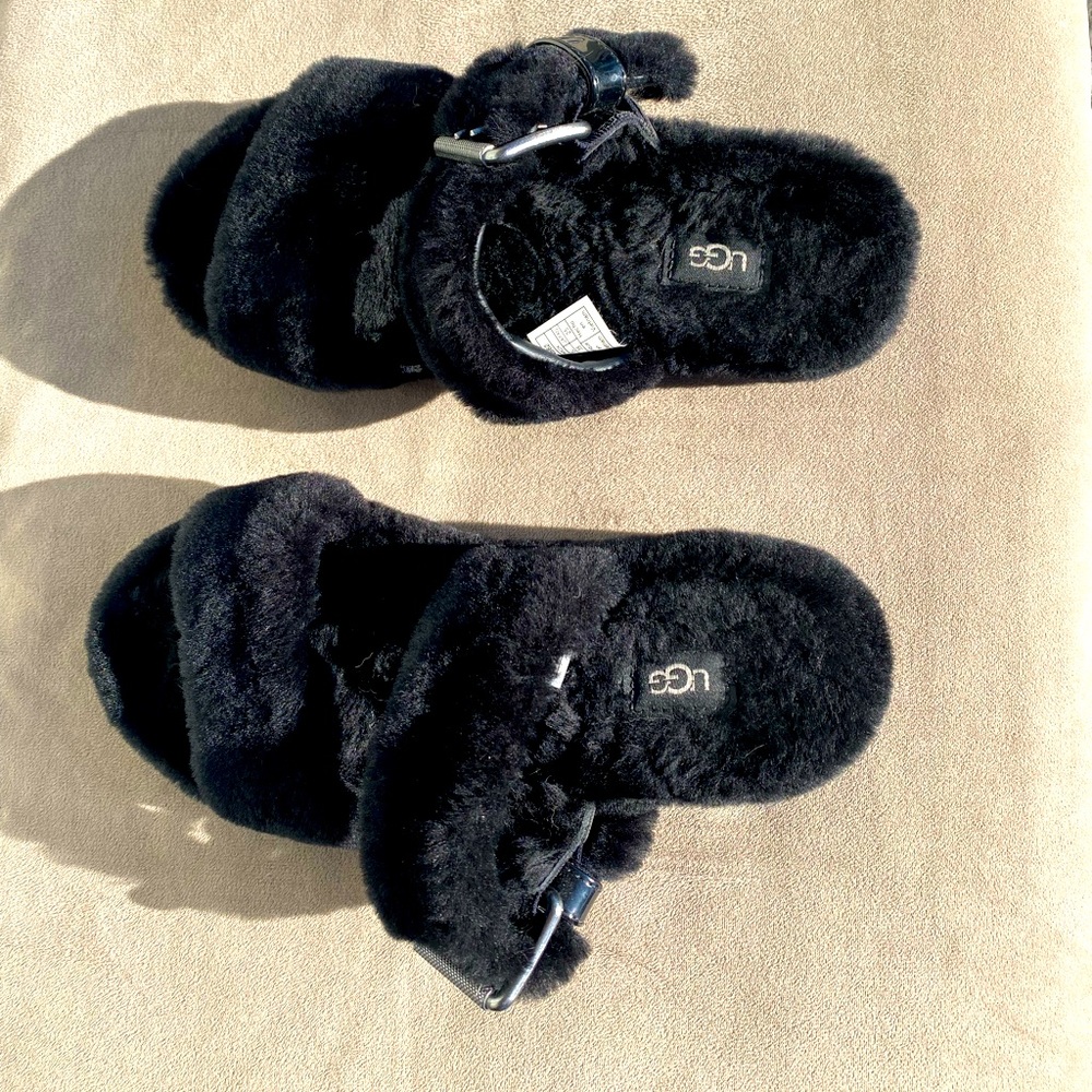UGG Sandal/Slippers